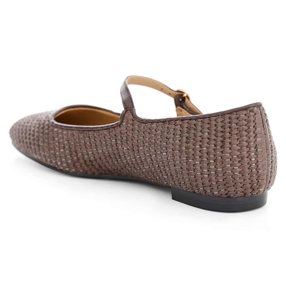 Tottie Flat in Chocolate Raffia Leather