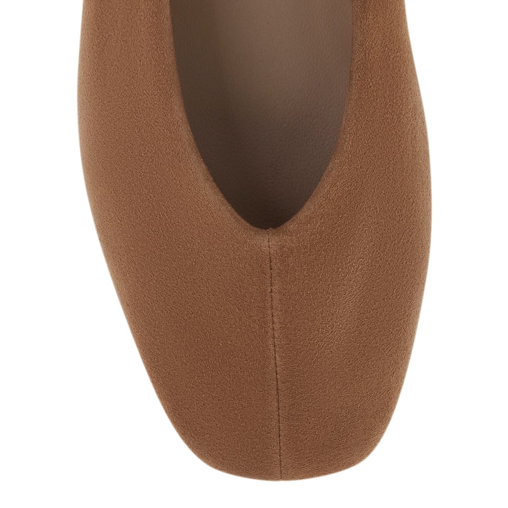 Tune Ballet Flat in Tan Suede