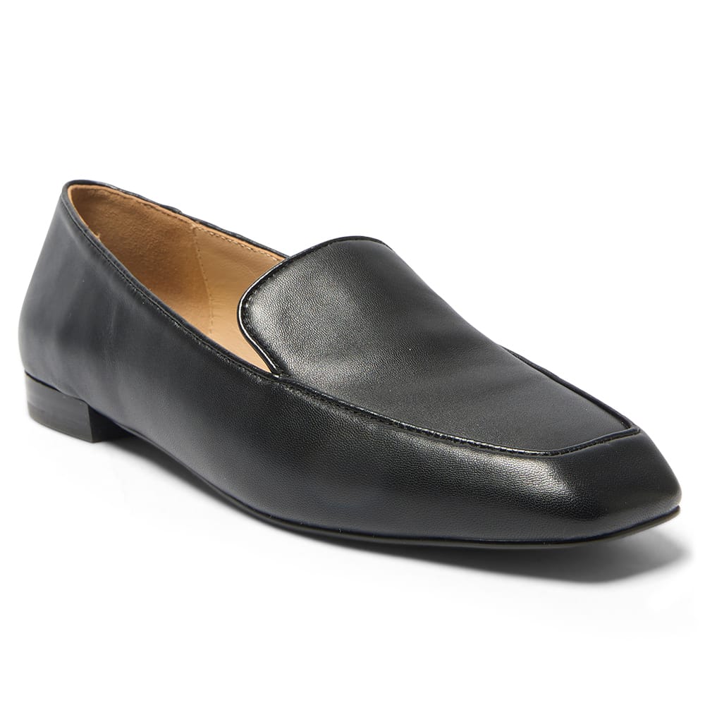 Tuxedo Loafer in Black Leather