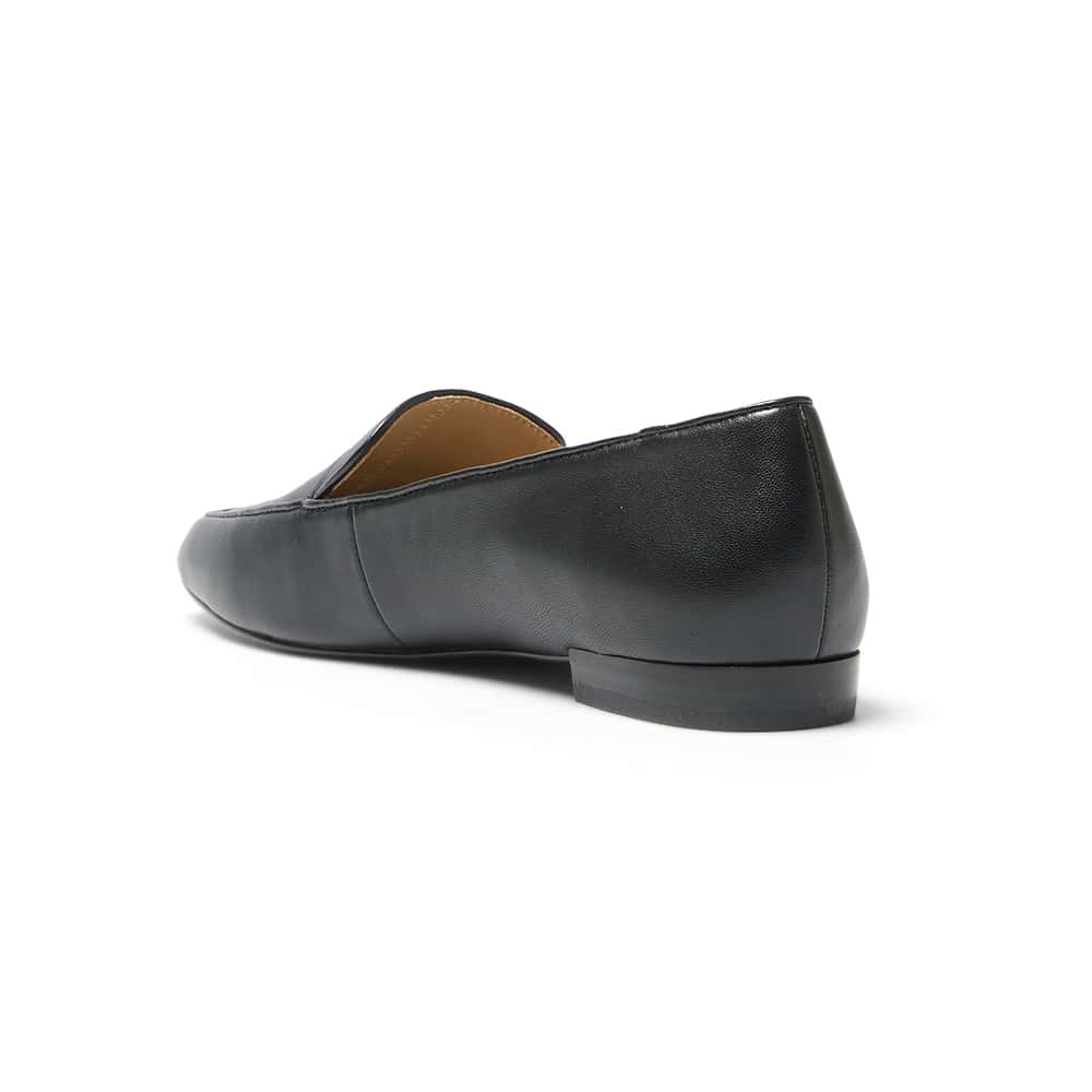 Tuxedo Loafer in Black Leather
