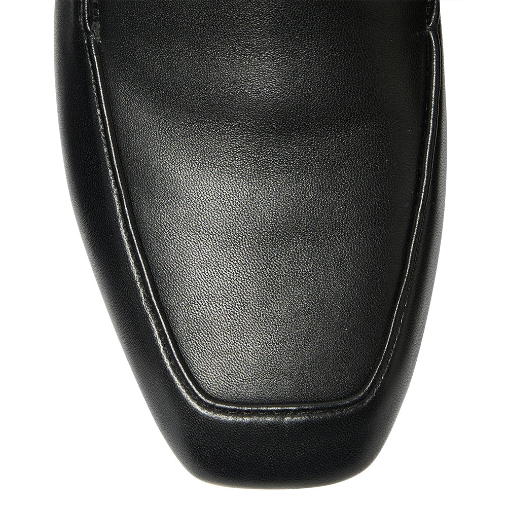 Tuxedo Loafer in Black Leather