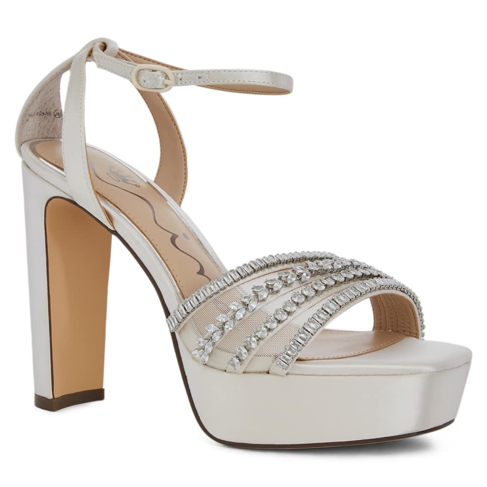 Agitha Heel in Ivory