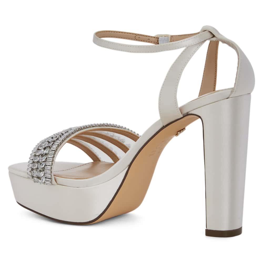 Agitha Heel in Ivory
