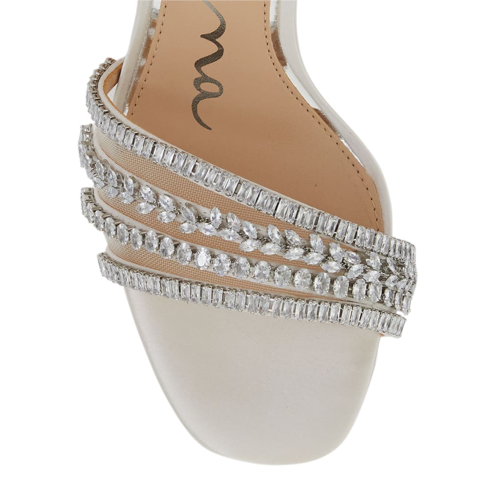 Agitha Heel in Ivory