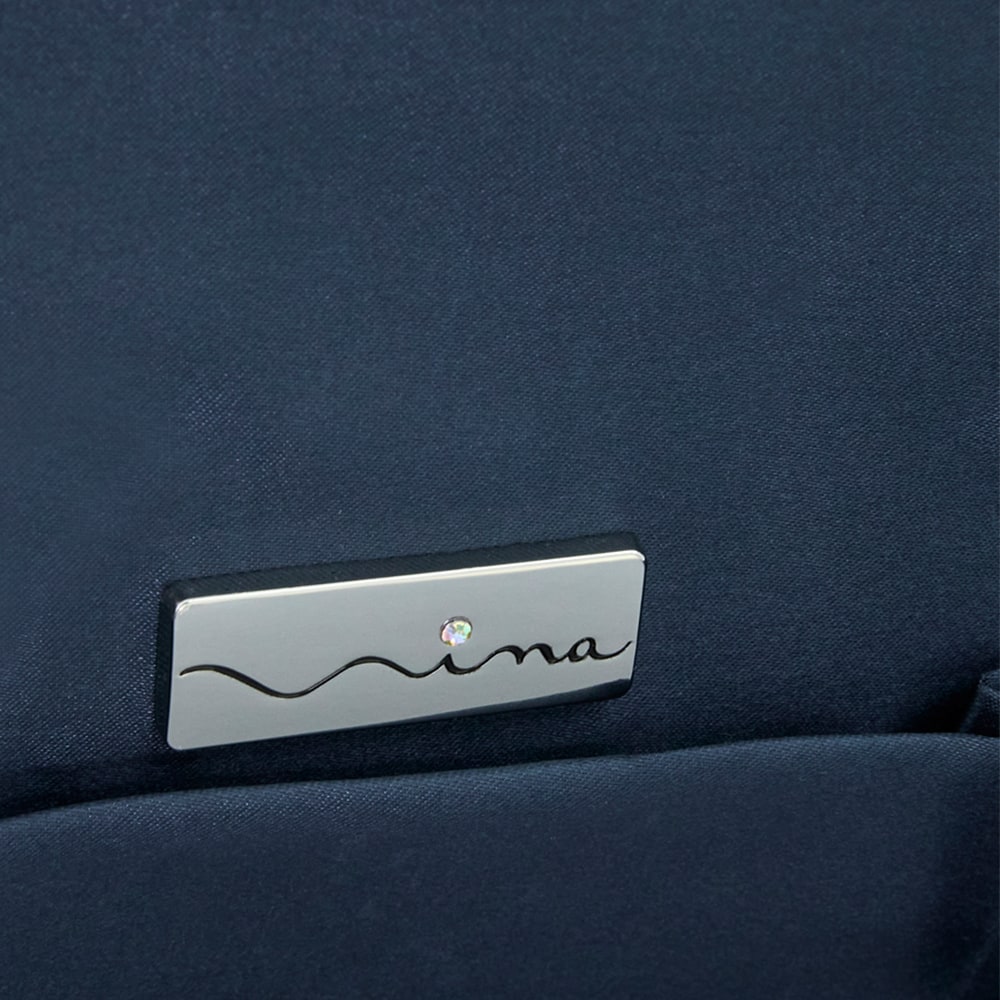 Aurella Clutch in Navy