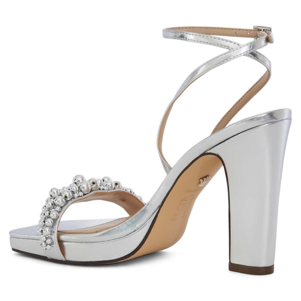 Evette Heel in Silver