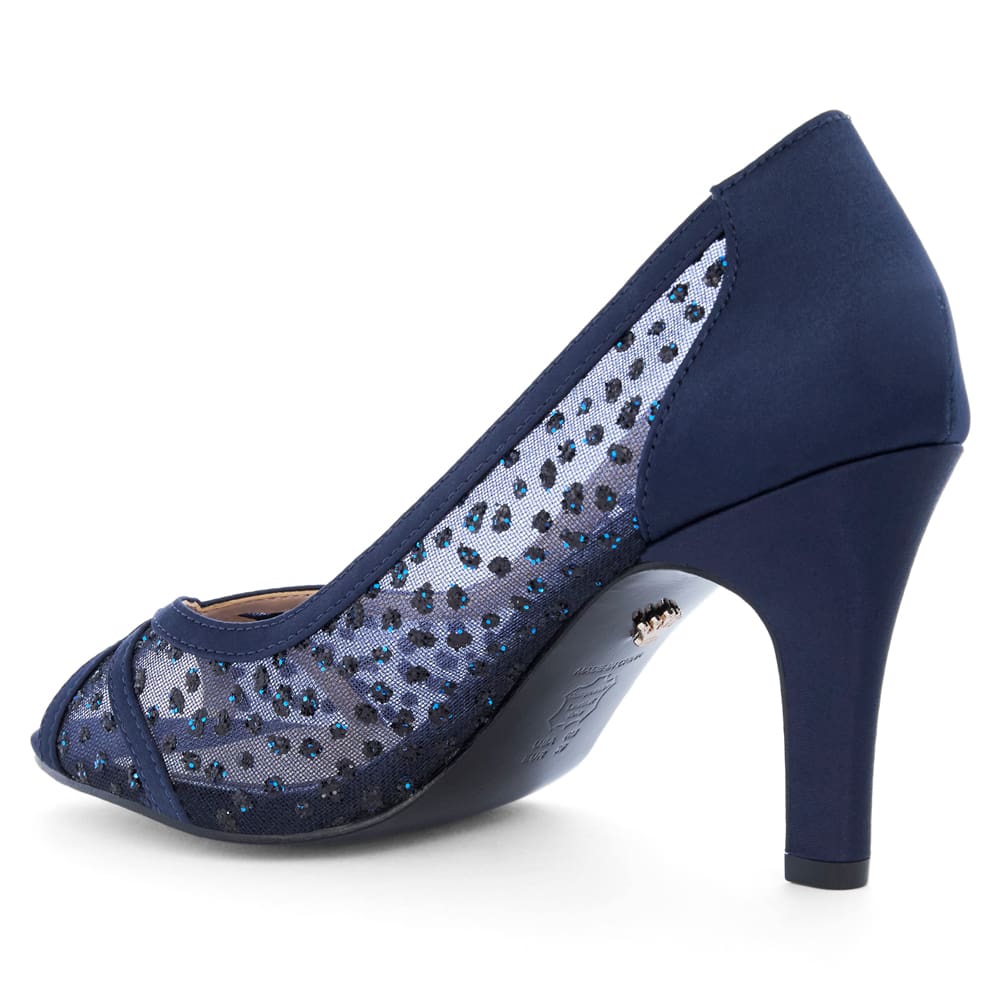 Flavia Pumps in Navy Luster