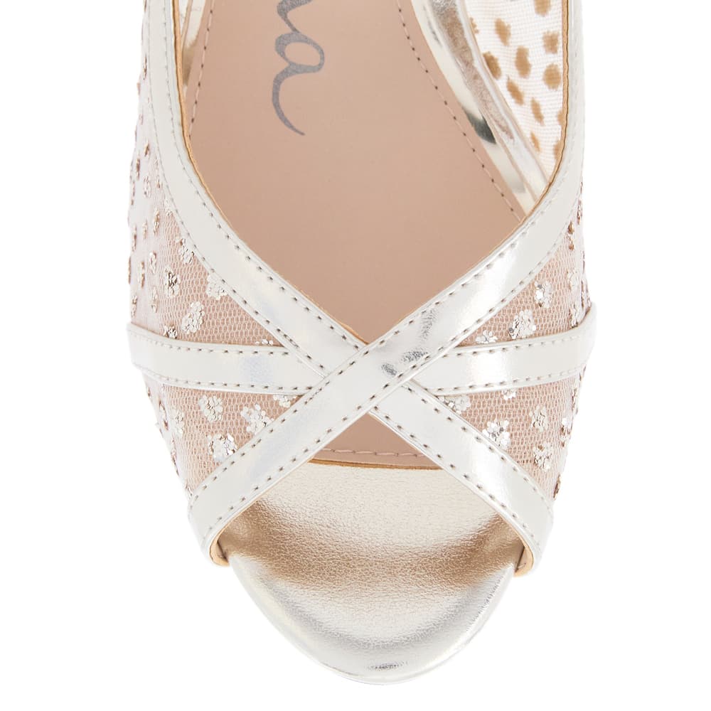 Flavia Pumps in Platino Met Foil
