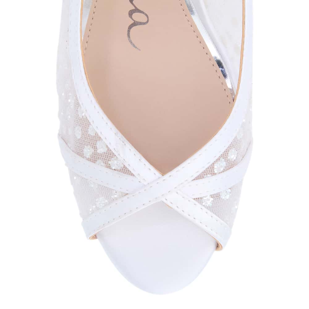 Flavia Pumps in White Crystal Met Foil