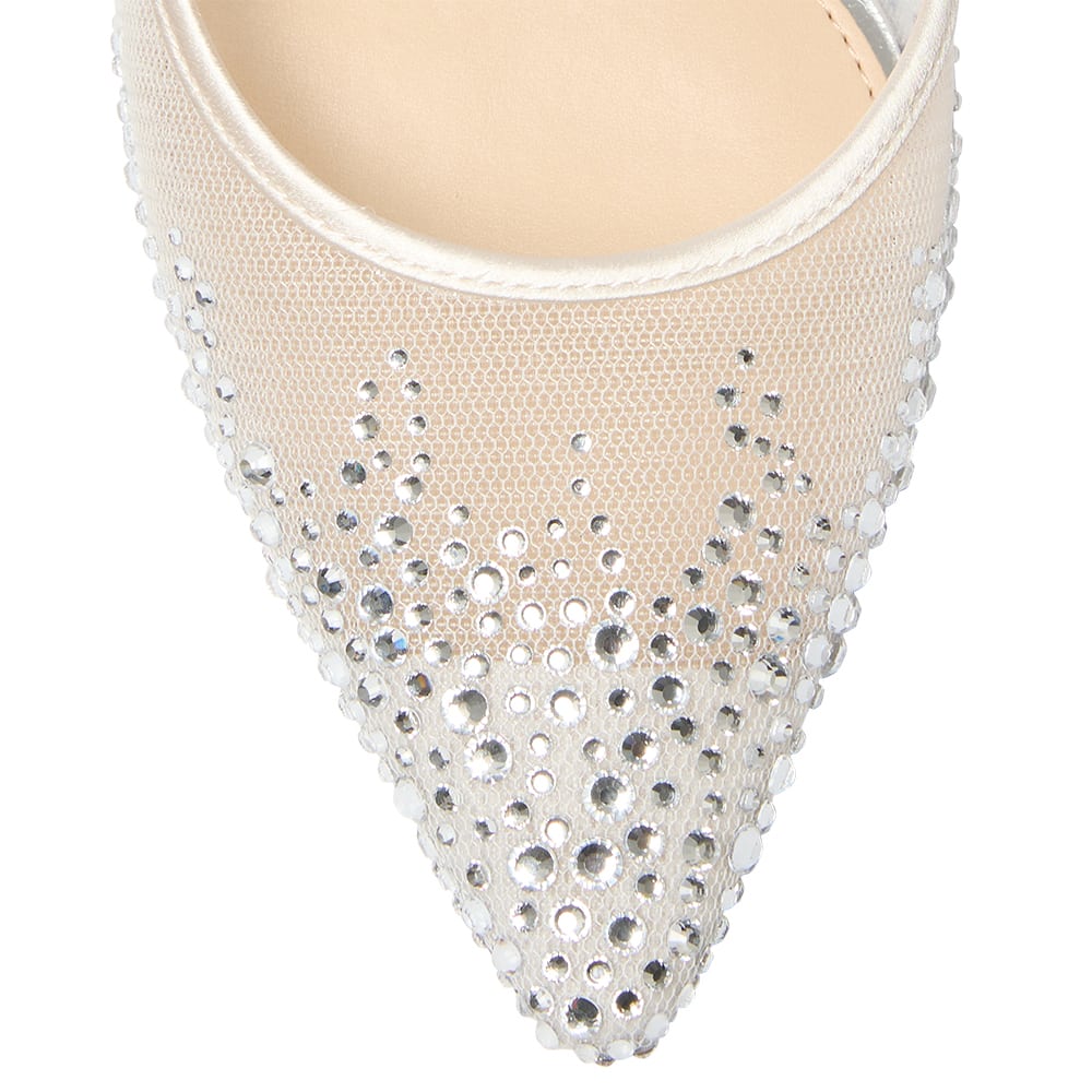 Nazaria Heel in Ivory