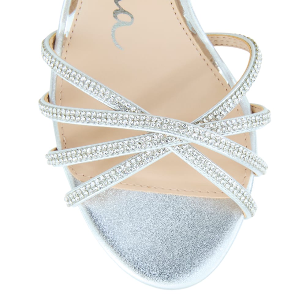 Sybel Heel in Silver Metal Glaze