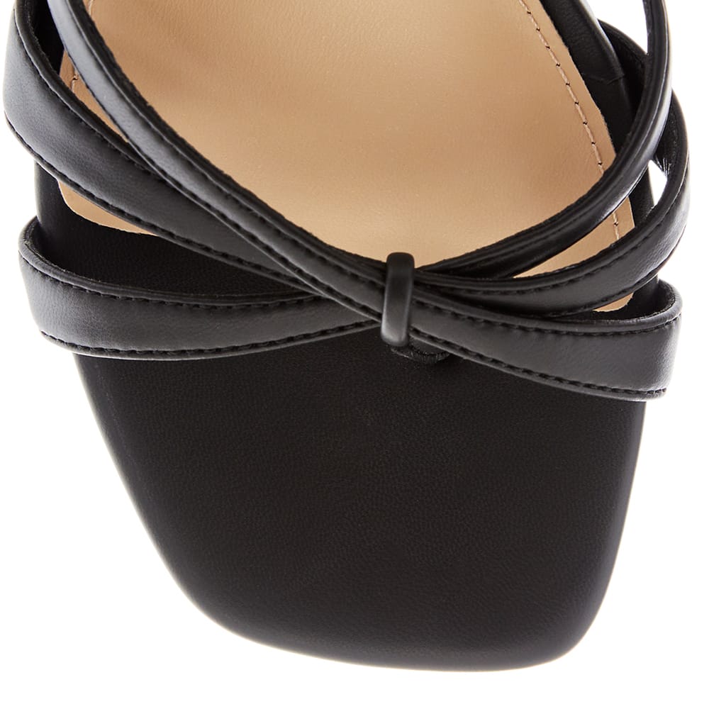 Bea Heel in Black Smooth
