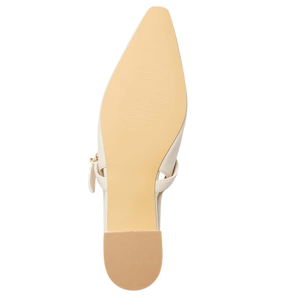 Bianca Ballet Flat in Nude Smooth