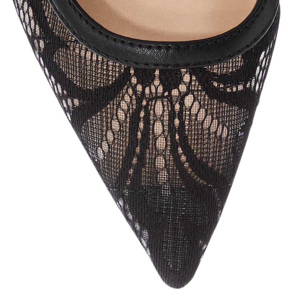 Olivia Heel in Black