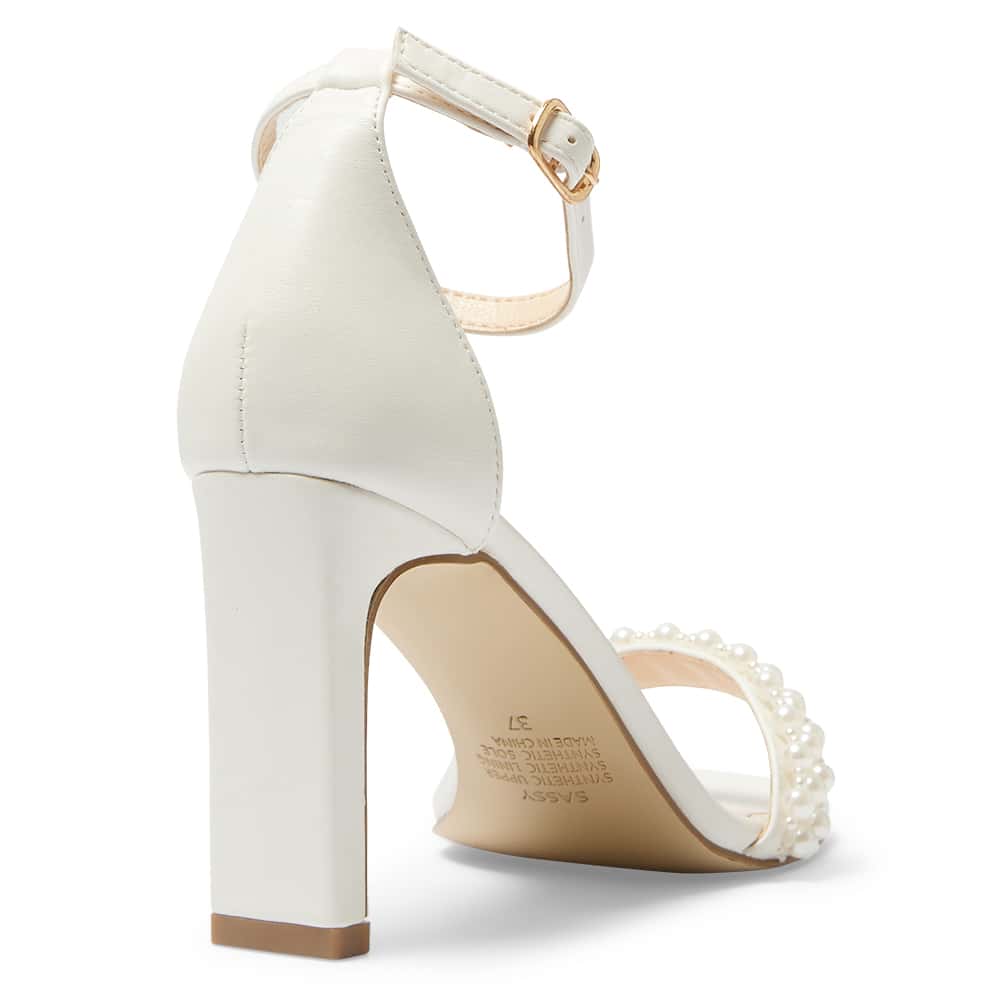 Sassy Heel in Ivory Smooth