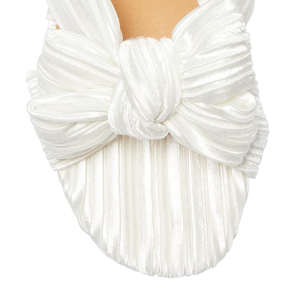Tiffany Heel in Ivory Pleat