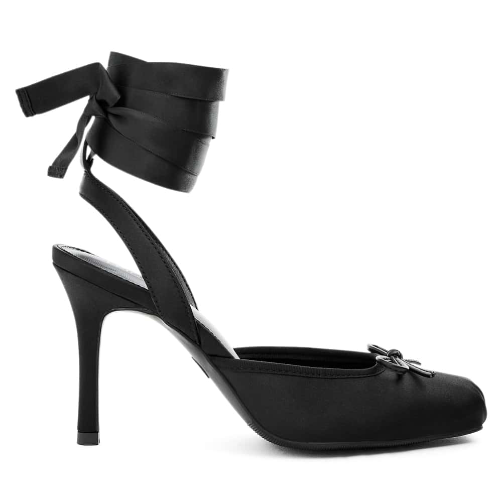 Vanessa Heel in Black