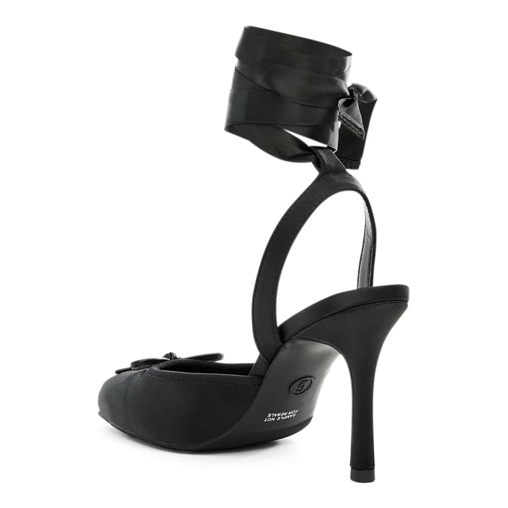 Vanessa Heel in Black