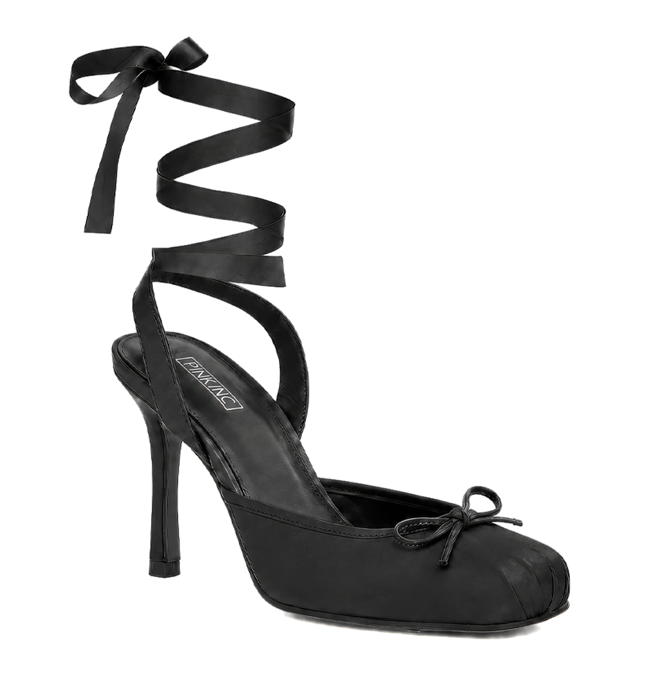 Vanessa Heel in Black