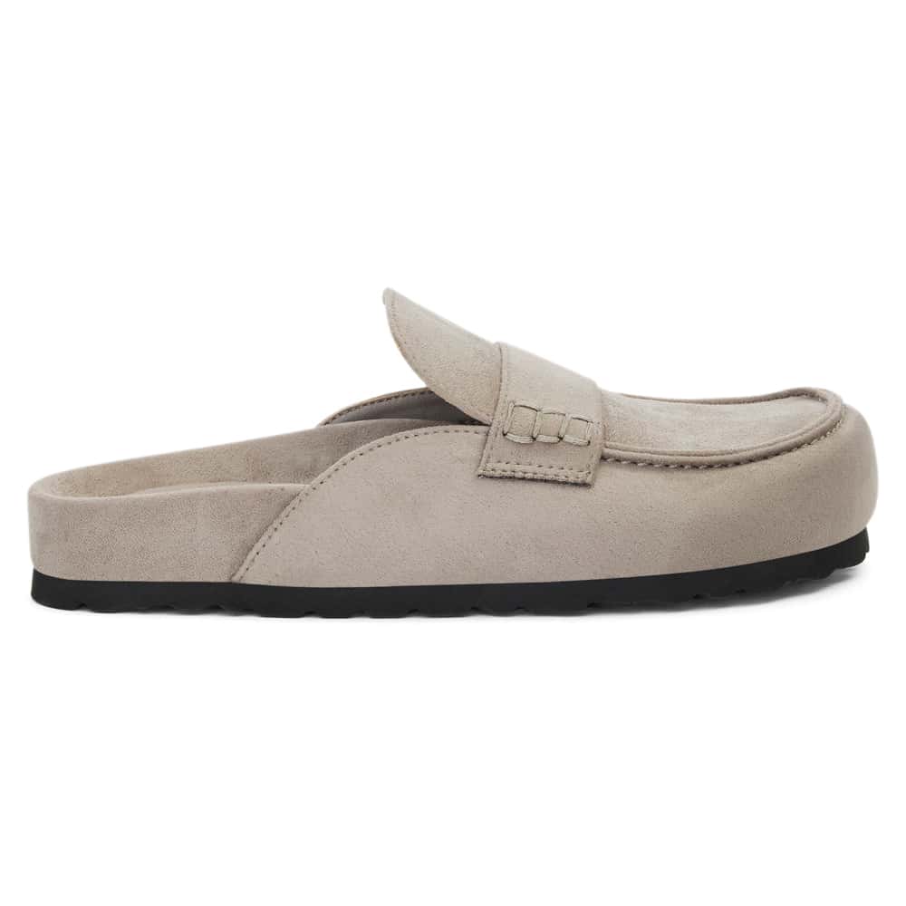 Alaska Flat in Taupe Micro