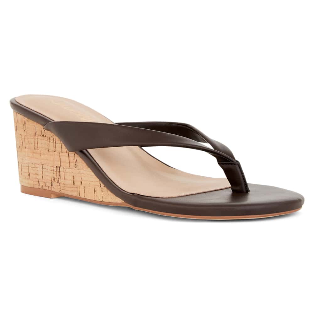 Amira Wedge in Chocolate Smooth