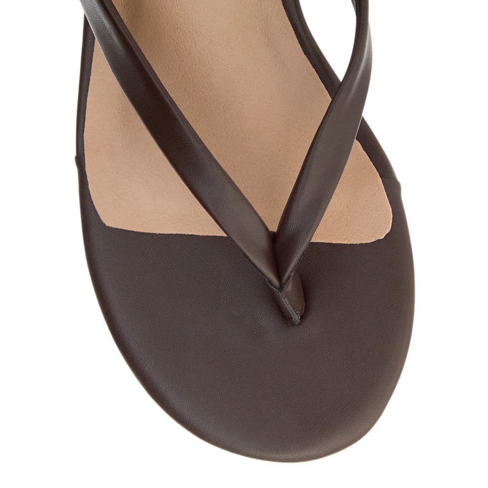 Amira Wedge in Chocolate Smooth