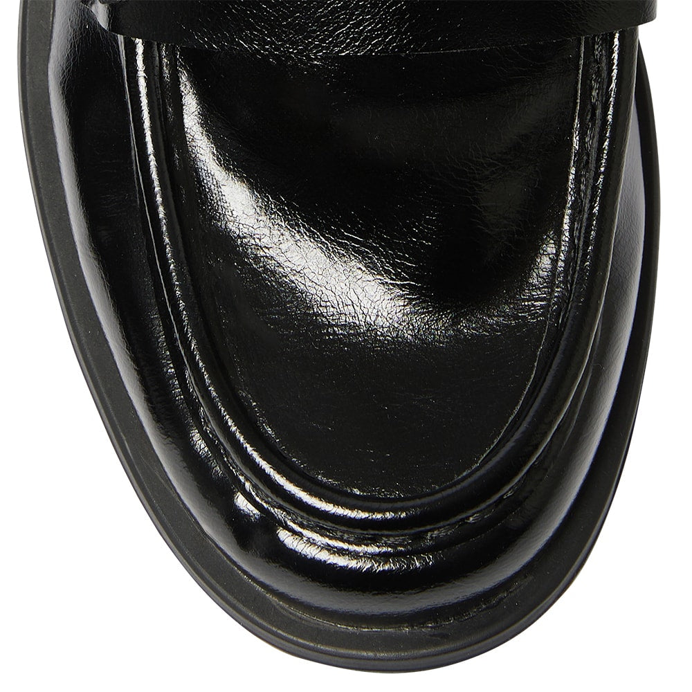 Arcade Loafer in Black Hi Shine
