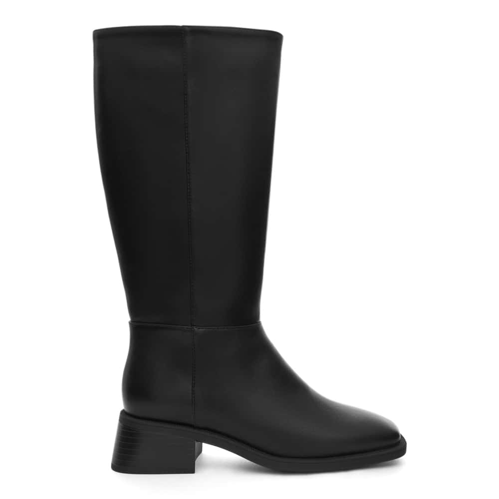 Arden Boot in Black Smooth