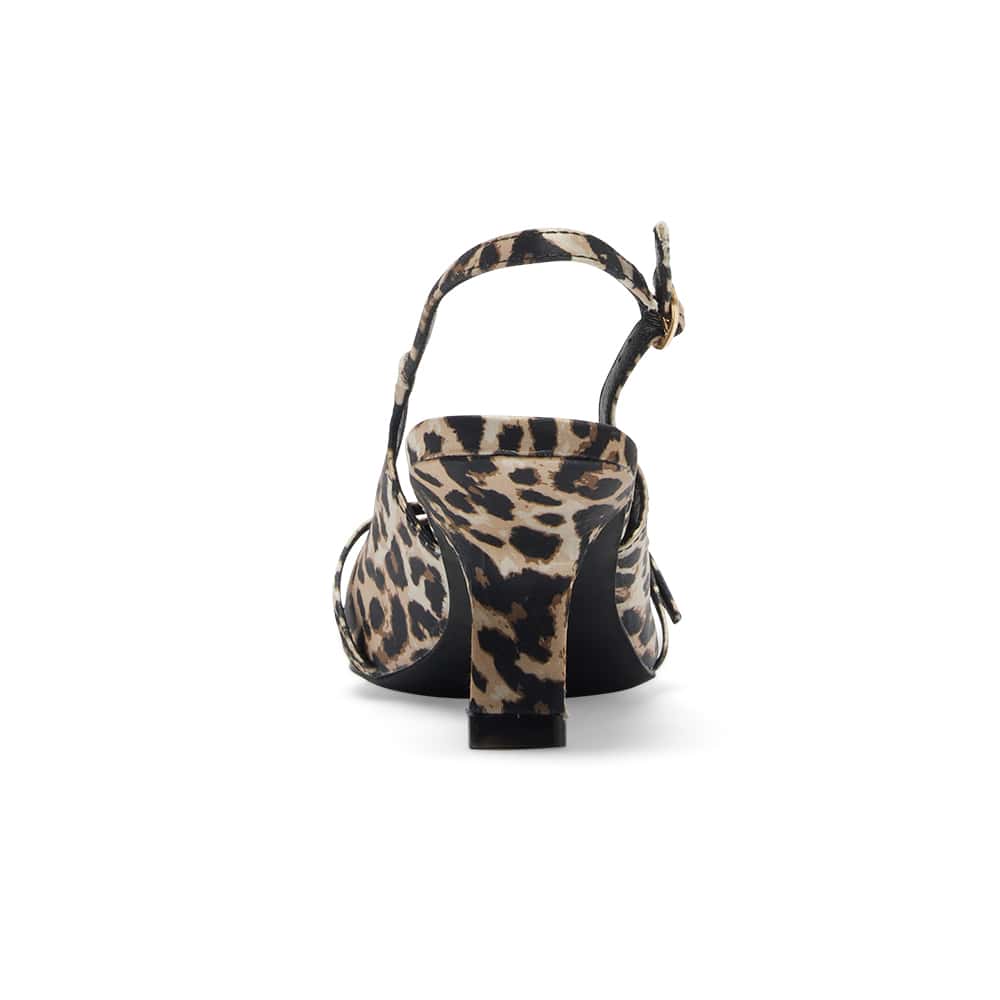 Ashley Heel in Animal