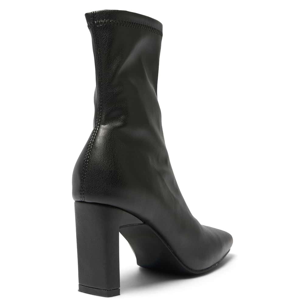 Vista Boot in Black