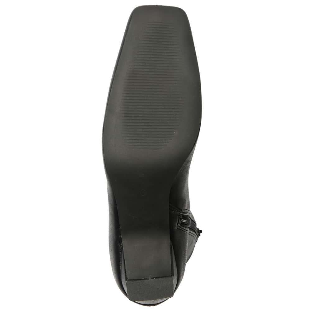 Vista Boot in Black