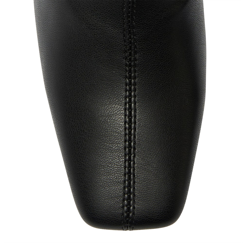 Vista Boot in Black
