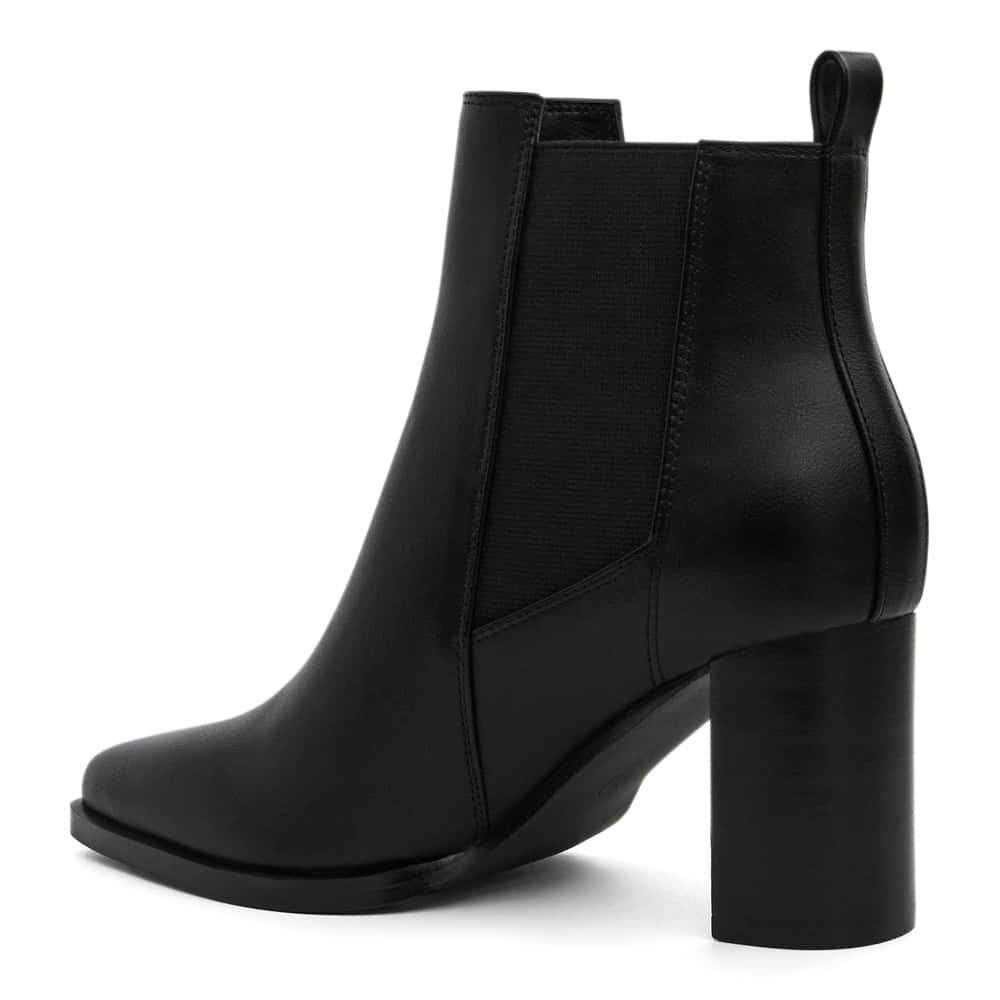 Bolt Boot in Black Smooth