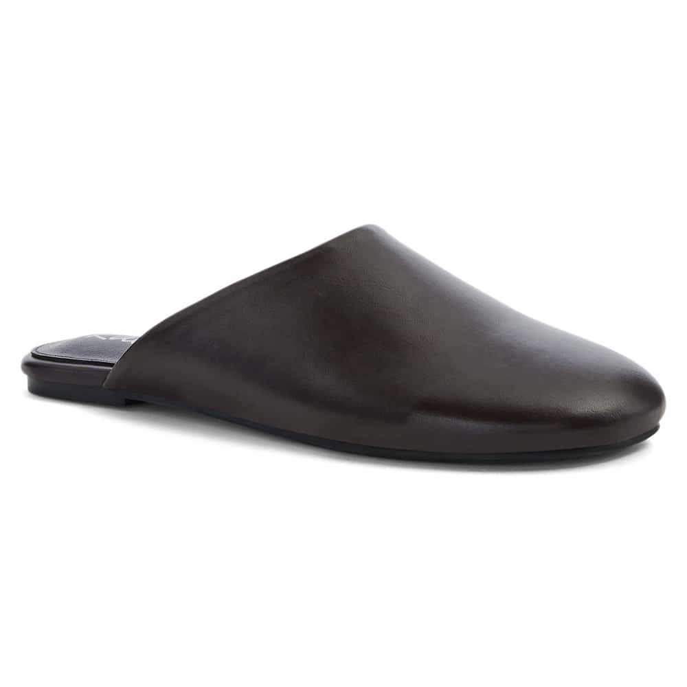 Brenda Flat in Chocolate Smooth