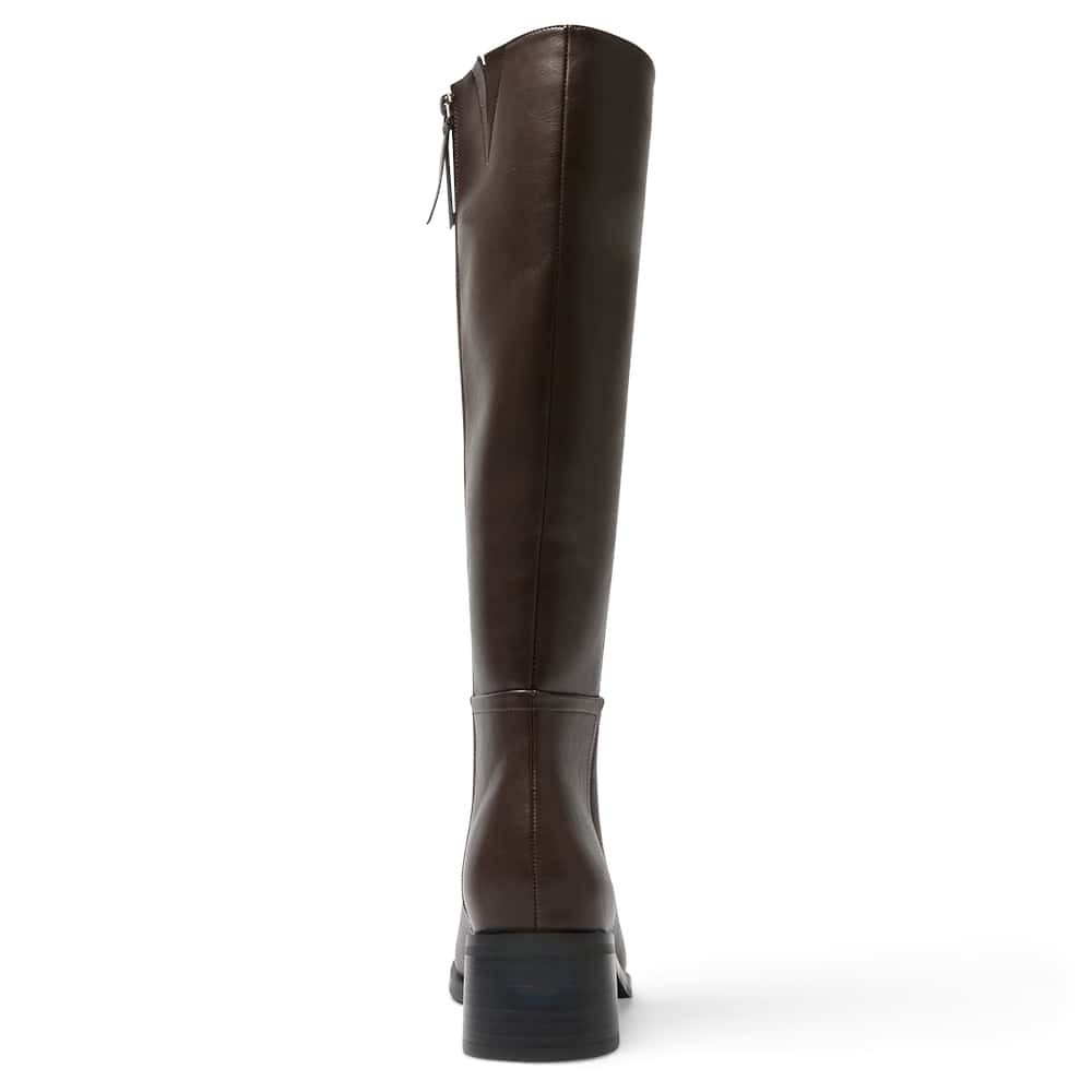 Carson Boot in Chocolate