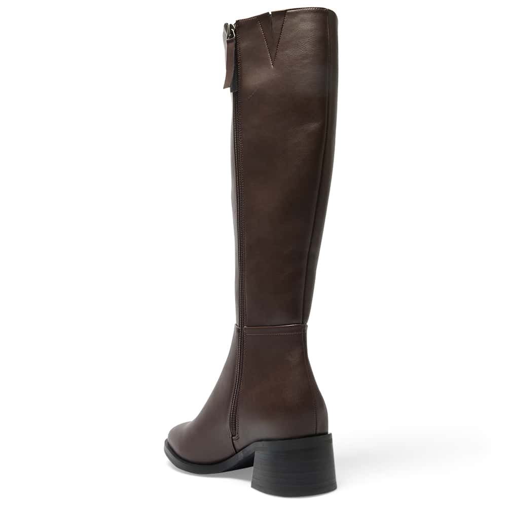 Carson Boot in Chocolate