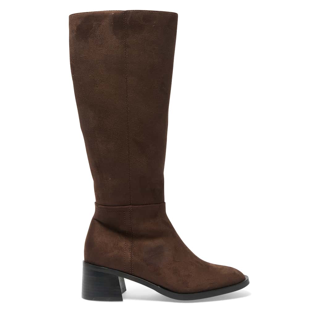 Carson Boot in Chocolate Micro