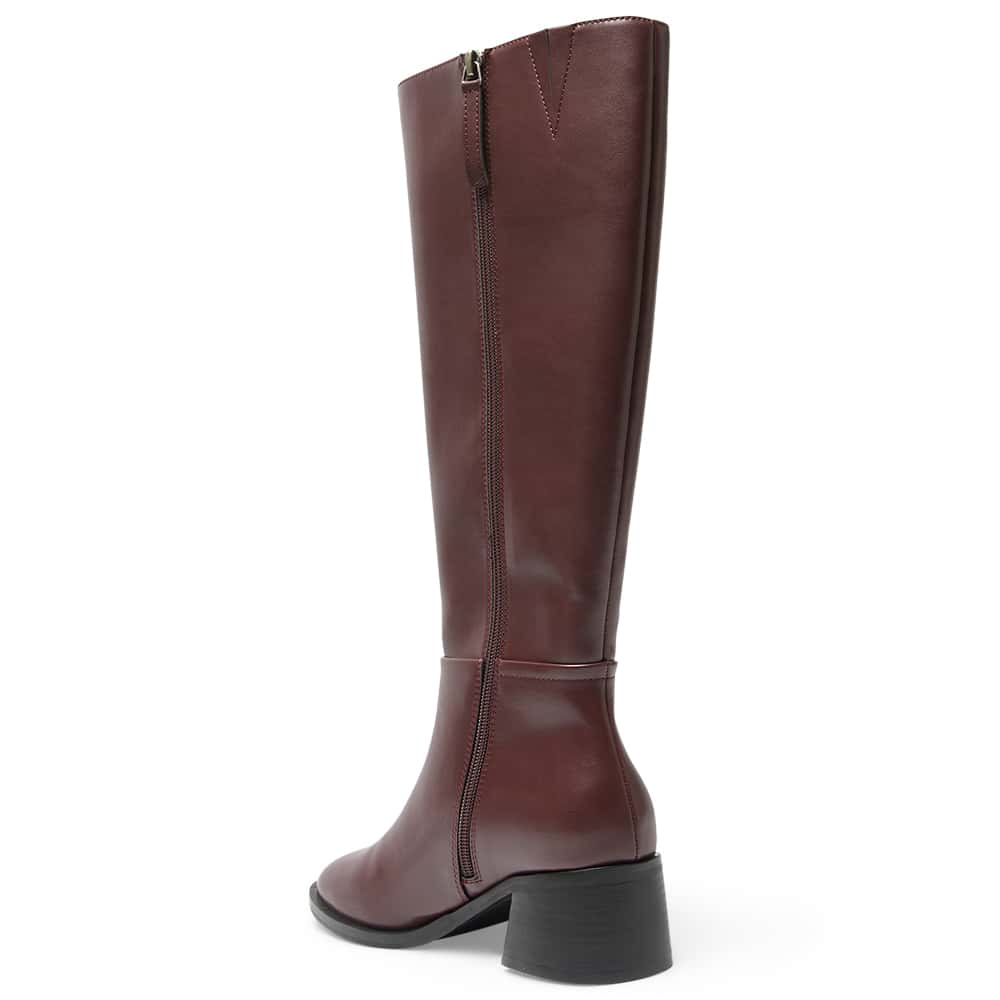 Carson Boot in Wine Smooth