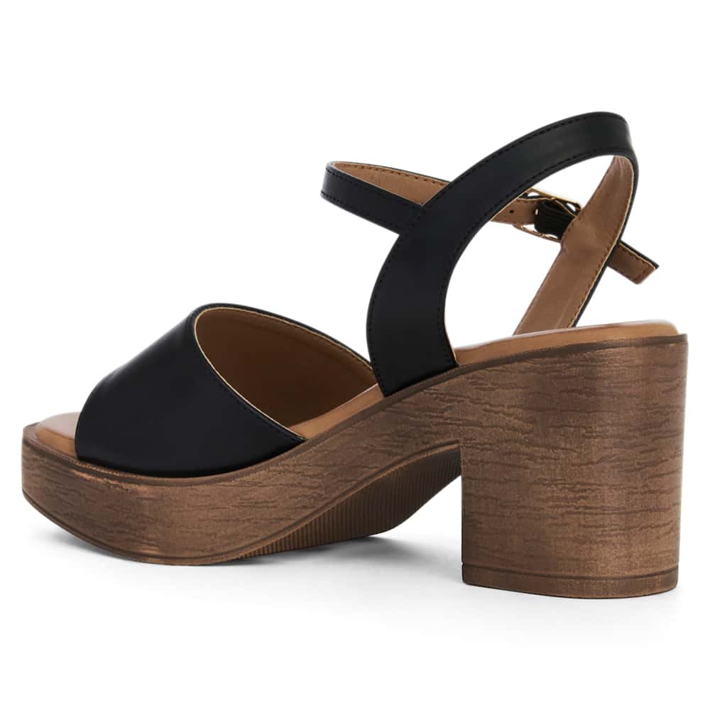 Chelsea Heel in Black Smooth