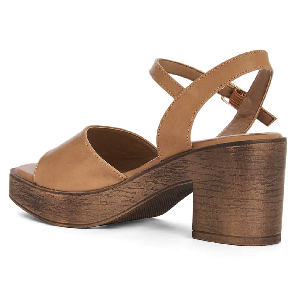 Chelsea Heel in Tan Smooth