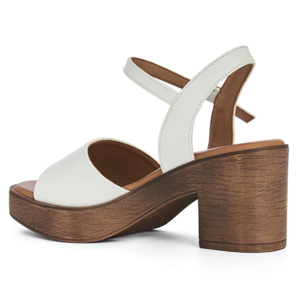 Chelsea Heel in White