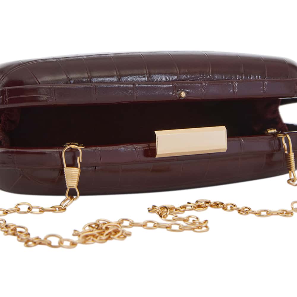 Chic Clutch in Bordeaux Croc