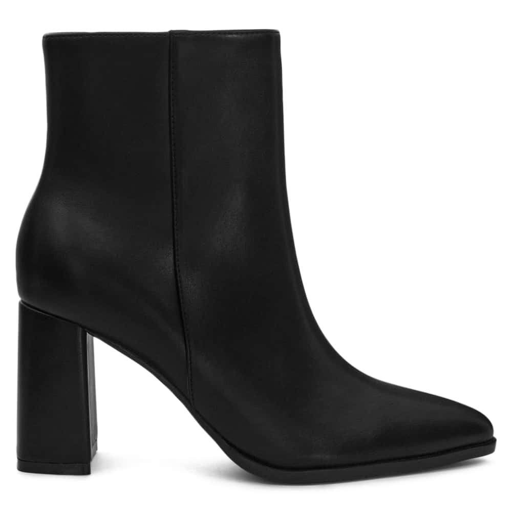 Coco Boot in Black Smooth