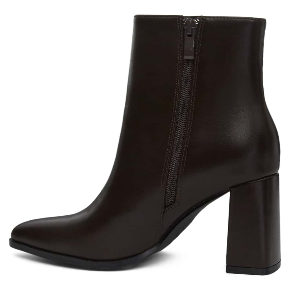 Coco Boot in Chocolate Smooth