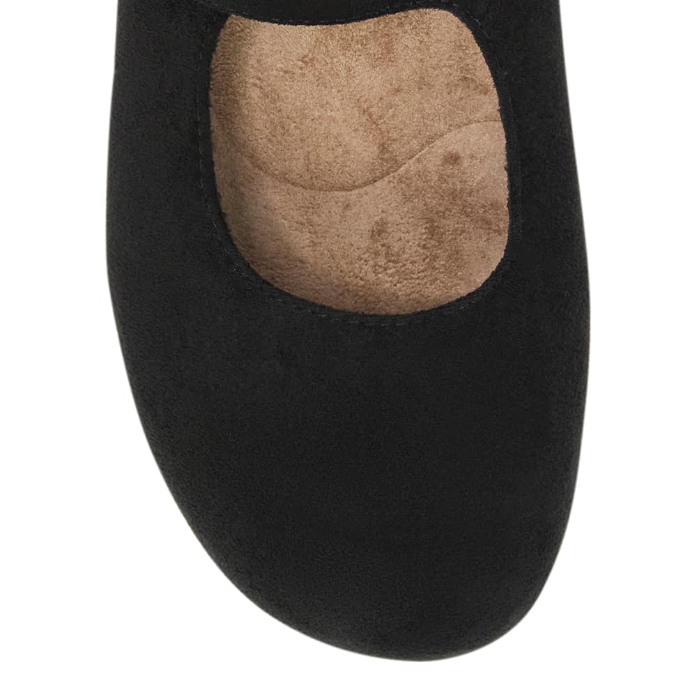 Cosmo Ballet Flat in Black
