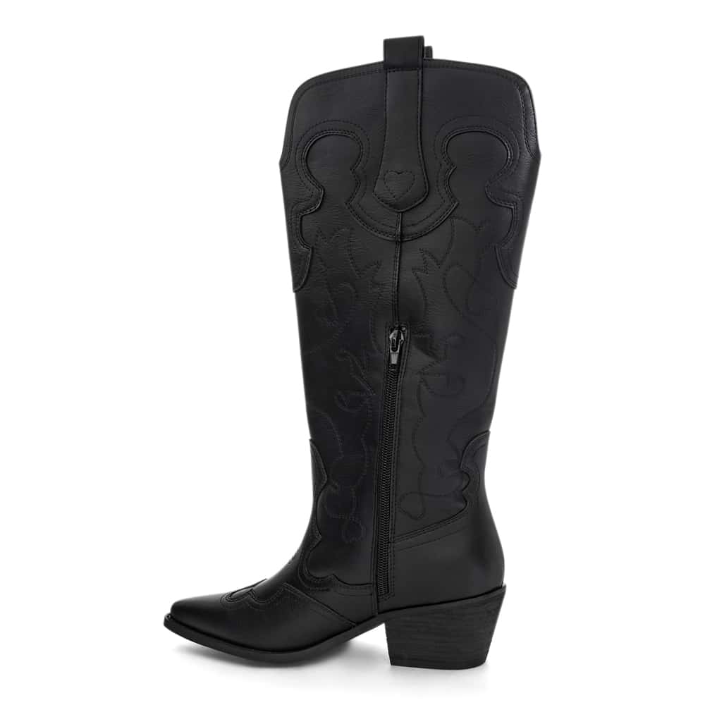 Dusty Boot in Black Smooth