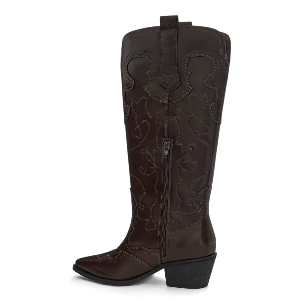 Dusty Boot in Chocolate Smooth
