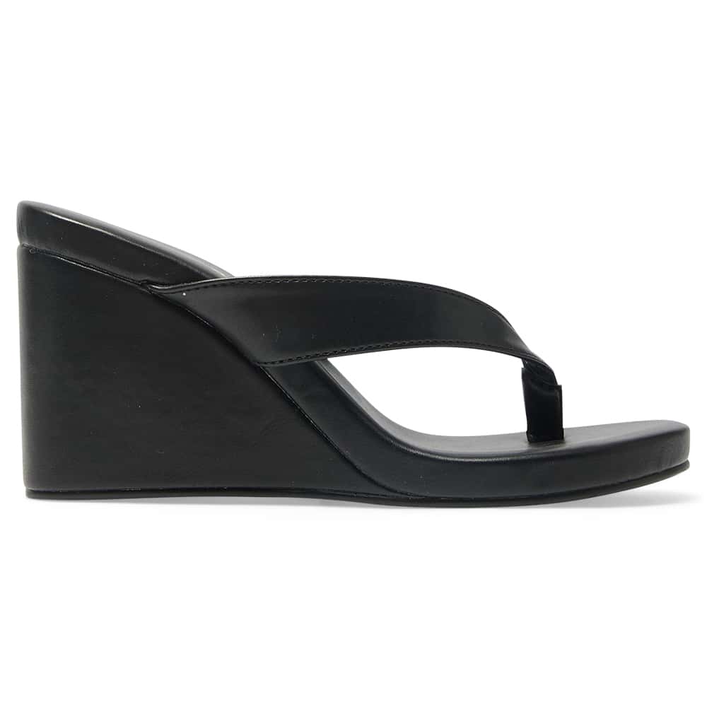 Ego Wedge in Black
