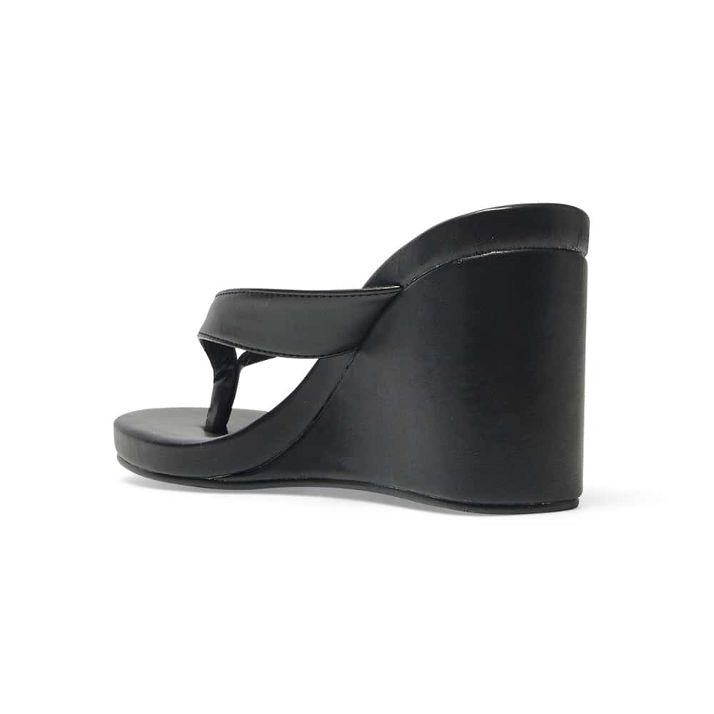 Ego Wedge in Black