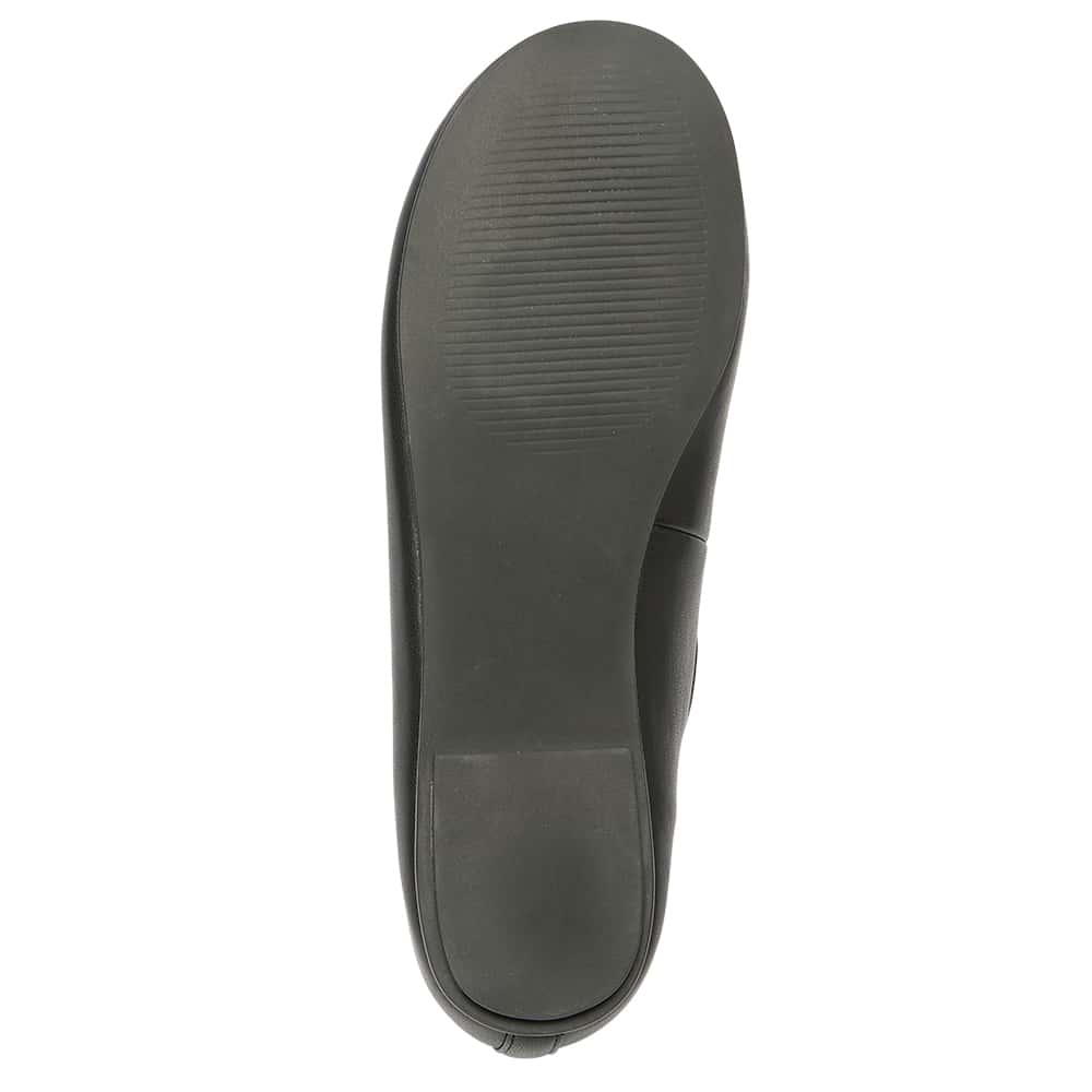 Frisco Ballet Flat in Black Smooth